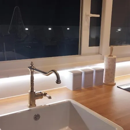 Akvarel - Private Garden Terrace & Bbq * Duće