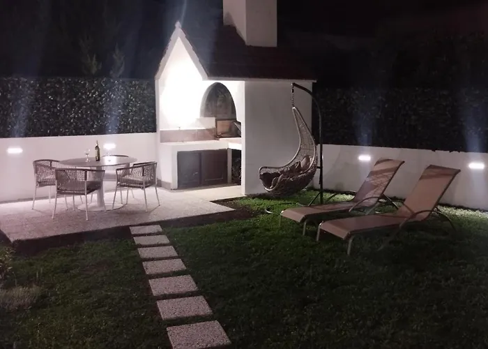 Akvarel - Private Garden Terrace & Bbq Duće